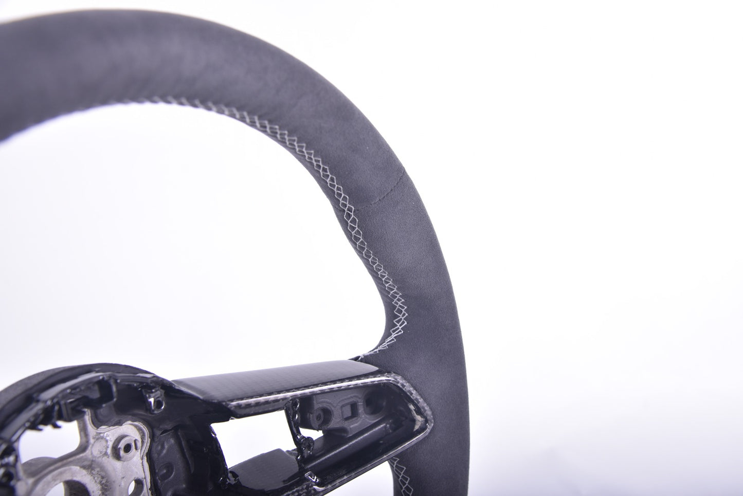 In stock Audi R8 Full Alcantara steering wheel / White Stitching / Carbon